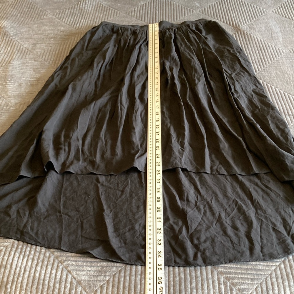Aritzia Talula Women's Black Midi A-Line Skirt with Pleated High-Low Hem Size M - Picture 8 of 13